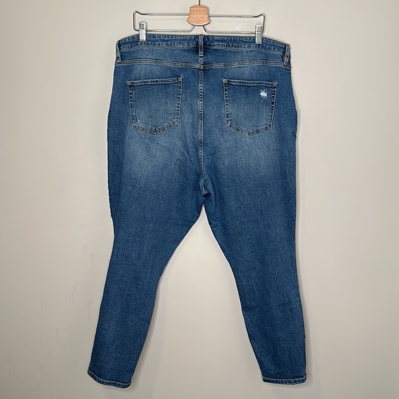 R Jeans Super High Rise Distressed Jeans - Picture 10 of 13